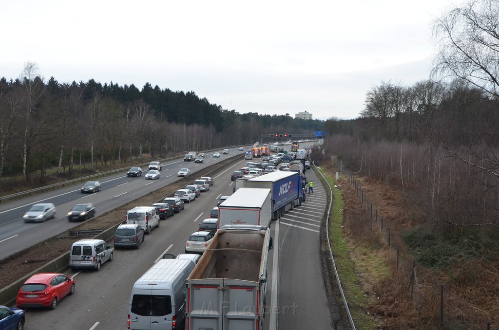 Schwerer VU A 1 Rich Saarbruecken kurz vor AK Leverkusen P001.JPG - Miklos Laubert